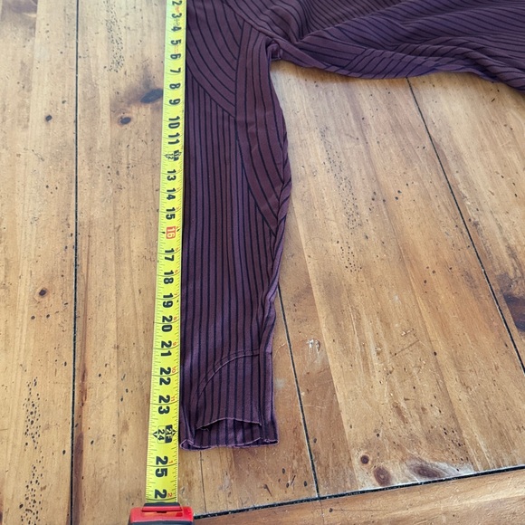 Athleta Flurry Endeavor Turtleneck shirt size S - Picture 12 of 13